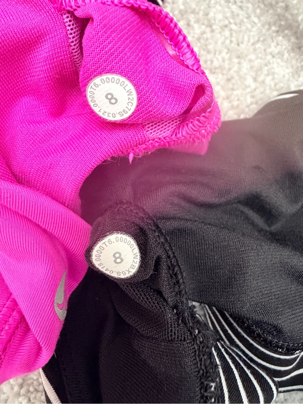 Lululemon set of 2 Energy Bras, size 8 - Picture 3 of 3